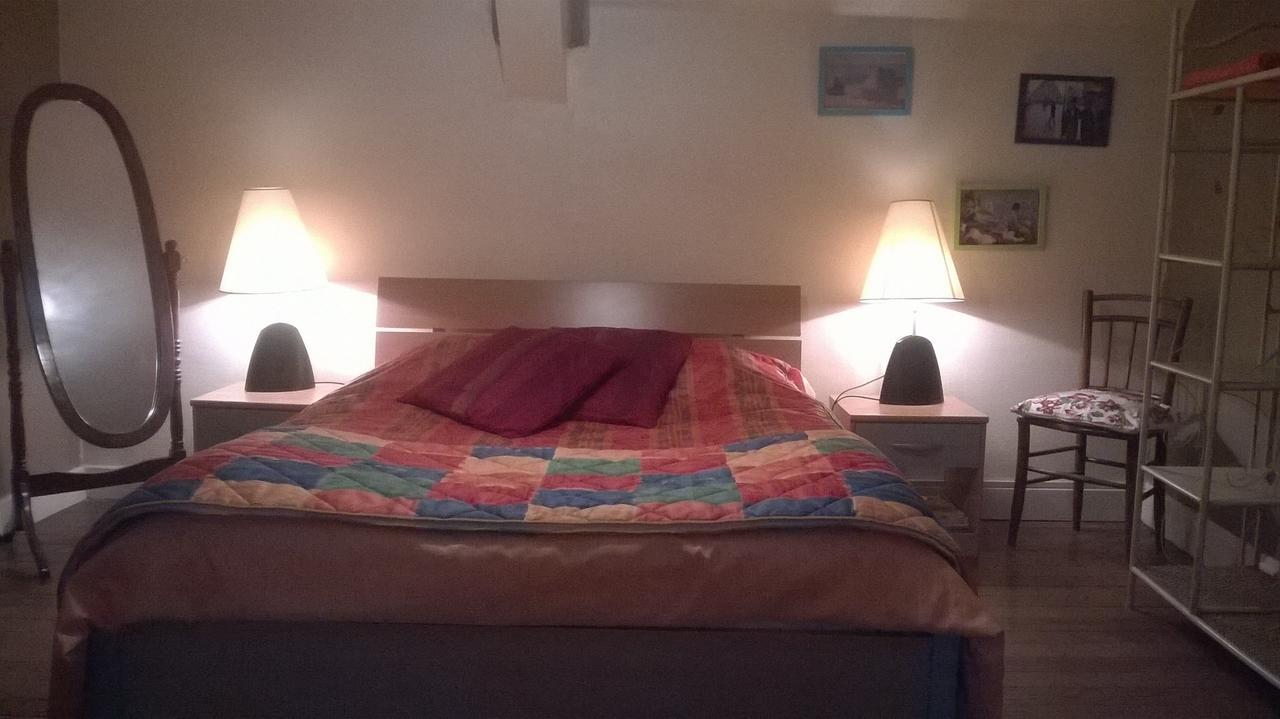 Le Hameau Aux Escargots Bed & Breakfast Bernon Bilik gambar