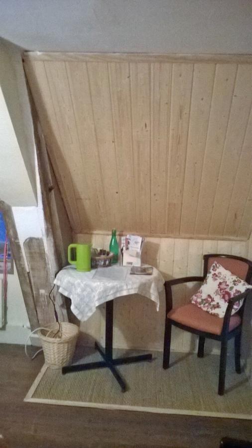 Le Hameau Aux Escargots Bed & Breakfast Bernon Bilik gambar